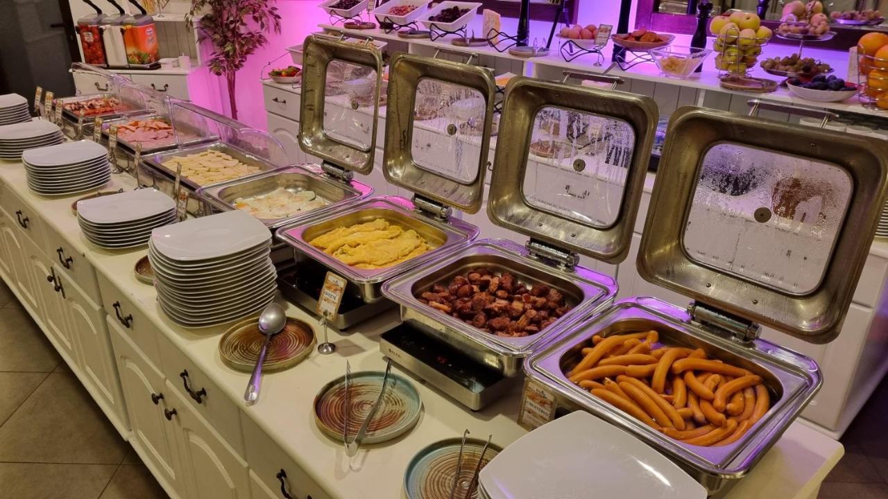 凯雷德酒店 波亚纳布拉索夫 外观 照片